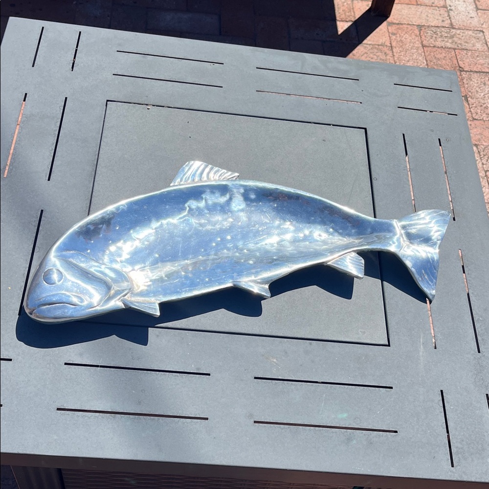 Silver Fish-Shaped Decorative Piece